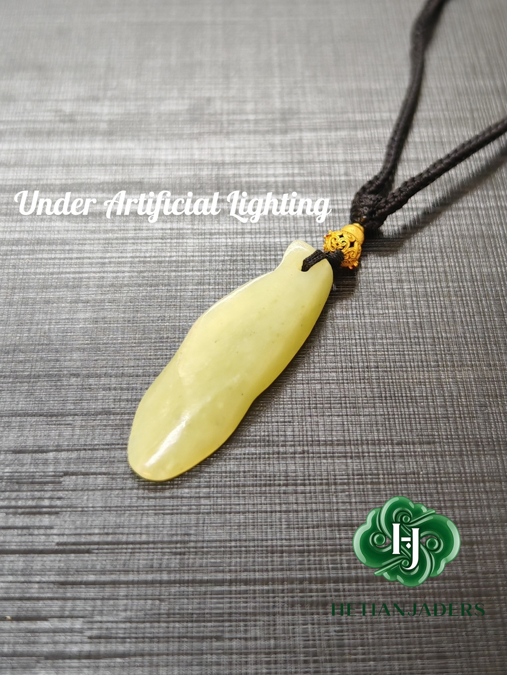 Authentic Hetian Ruoqiang Golden Emerald Yellow Jade Eagle Pendant / 和田玉若羌金翠黄口鹰形吊坠