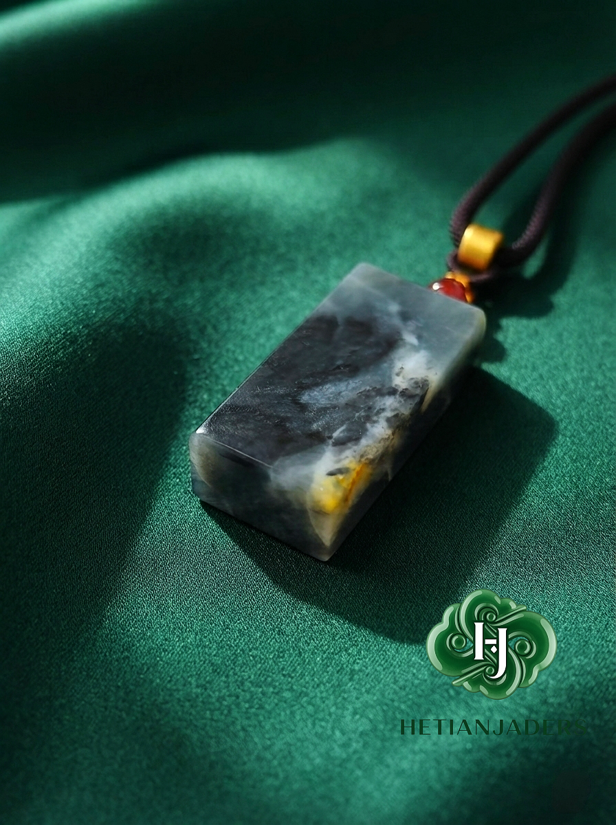Authentic Hetian Tricolor Sugar Qing Hua Wu Shi Pai Jade Seed Pendant / 和田玉籽料3色青花无事牌