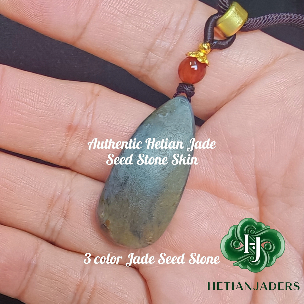 Authentic Hetian Tricolor Qing Hua Teardrop Jade Pendant / 和田玉籽料3色青花玉吊坠
